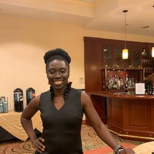 Meet your Posher, Akua